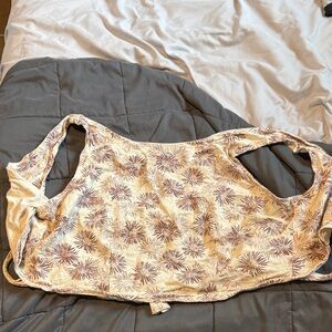 Floral Patterned Sleeveless Top